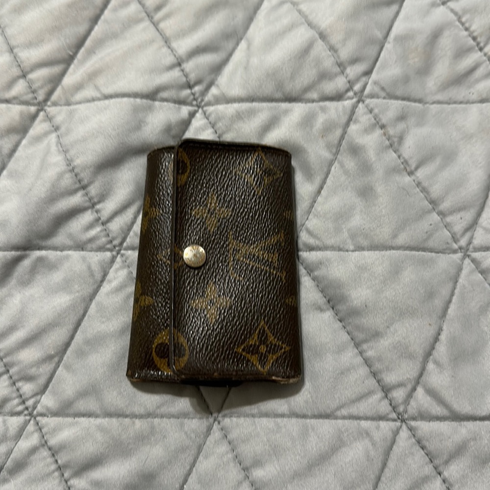 Louis Vuitton Key holder